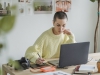 Madri lavoratrici senza lavoro, questa borsa di studio è per voi!