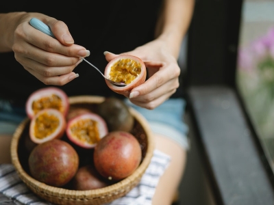 Il frutto della passione: proprietà, benefici e come gustare il maracuja